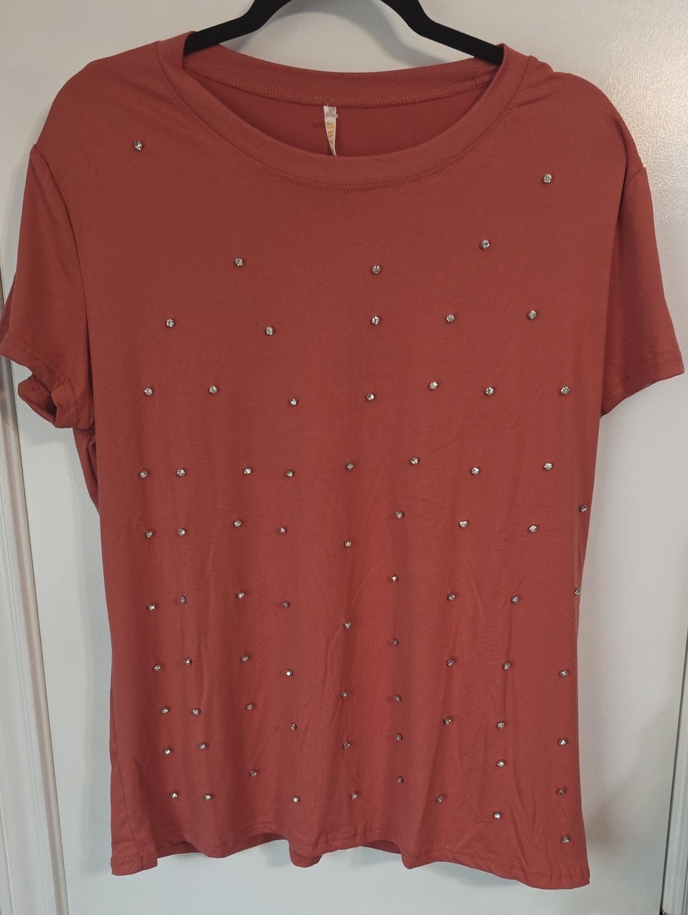 NWT SALMON RHINESTONE ACCENT TEE